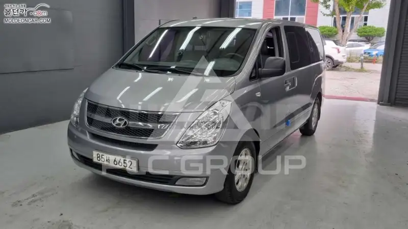 2012 Hyundai Starex