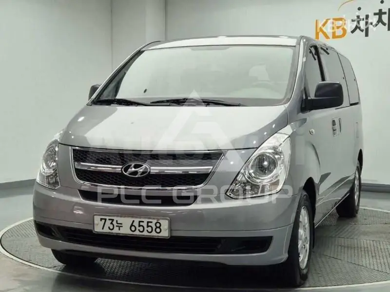 2012 Hyundai Starex