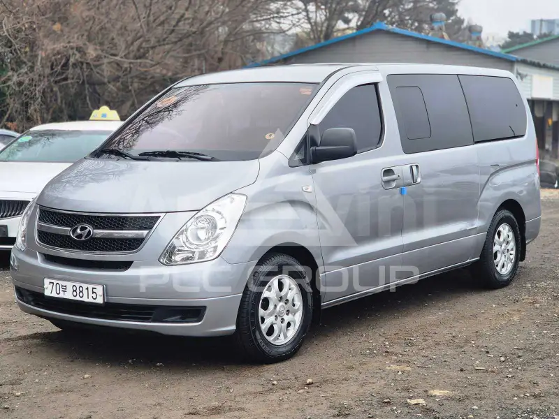 2012 Hyundai Starex