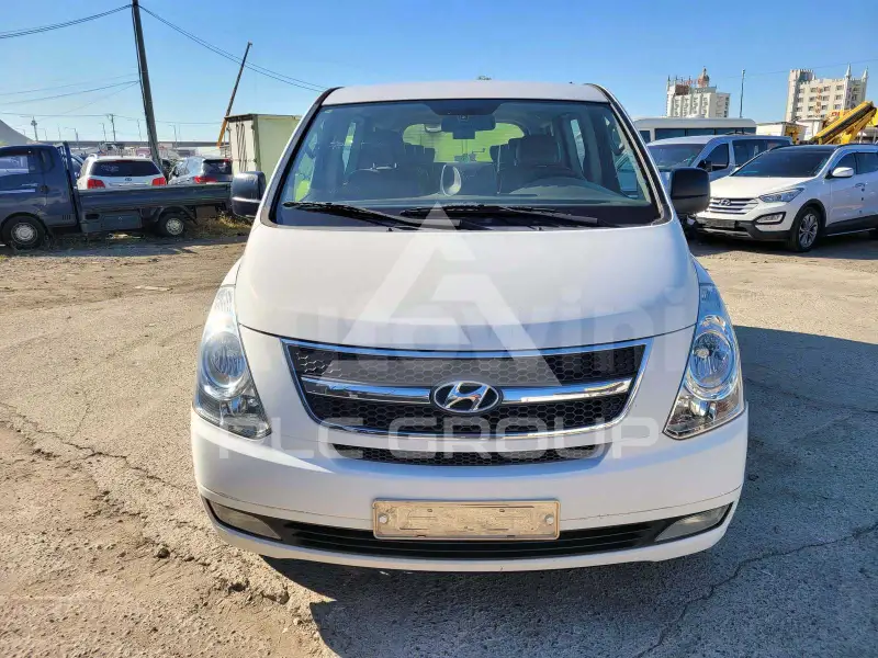 2012 Hyundai Starex