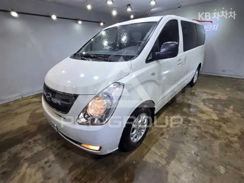 2012 Hyundai Starex