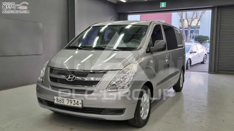 2012 Hyundai Starex