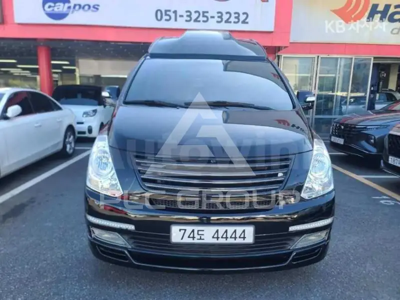 2012 Hyundai Starex