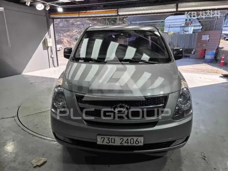 2012 Hyundai Starex