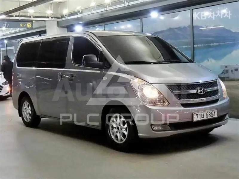 2012 Hyundai Starex