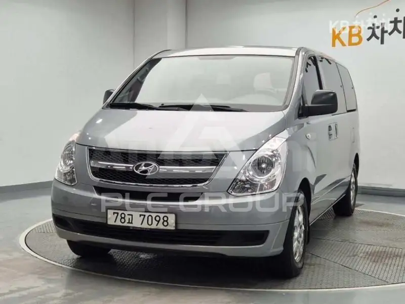 2012 Hyundai Starex