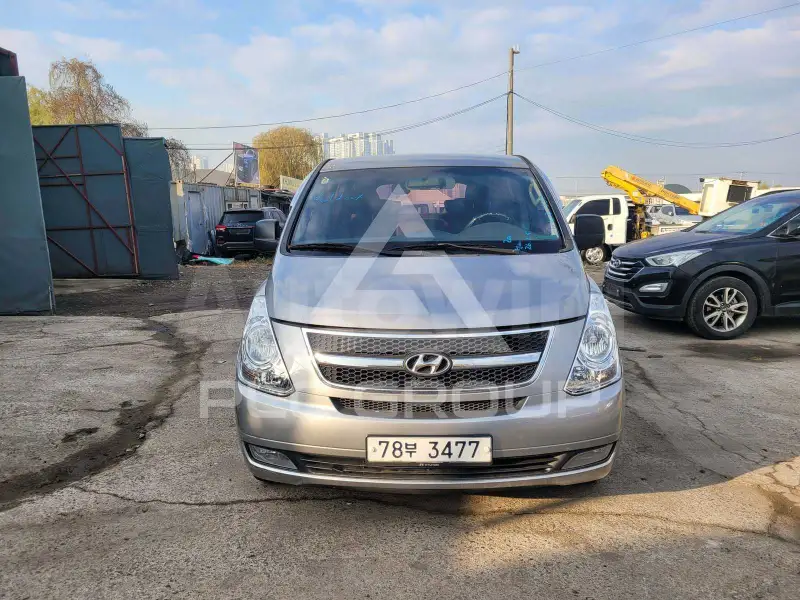 2012 Hyundai Starex