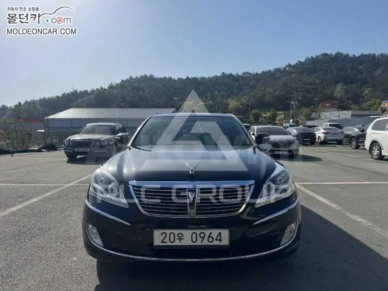 2012 Hyundai Equus