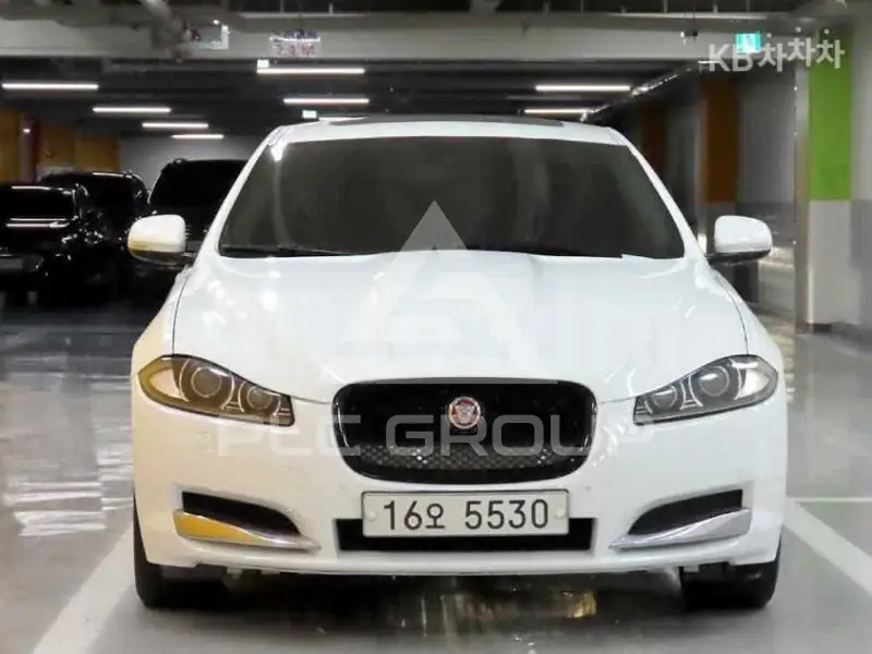 2013 Jaguar XF