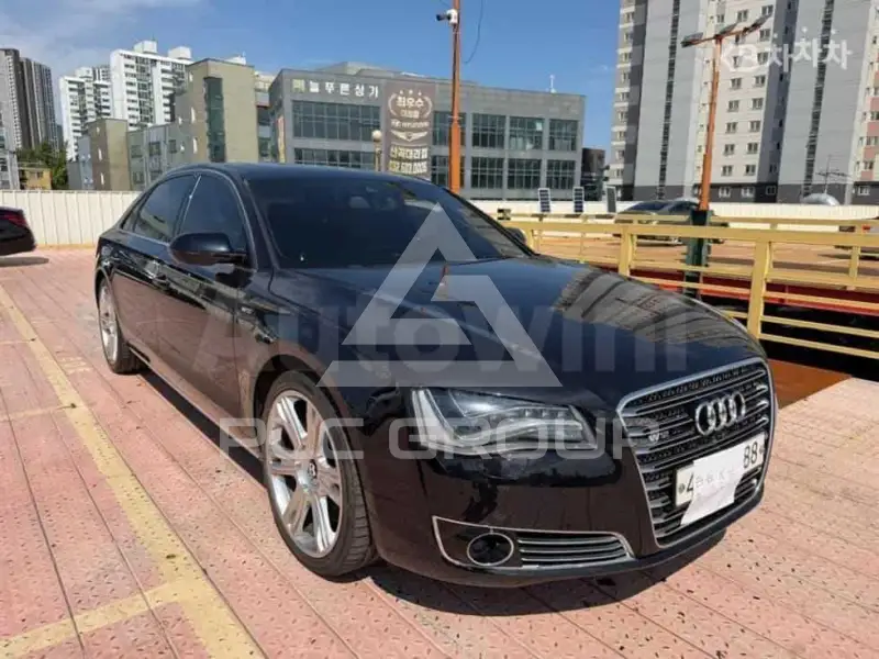 2013 Audi A8