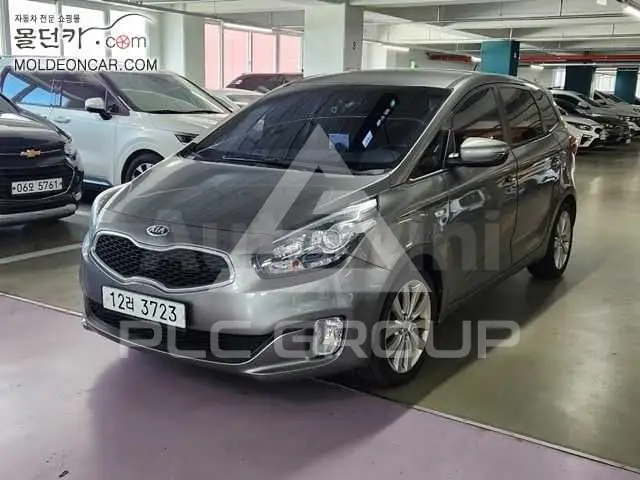 2013 KIA Carens