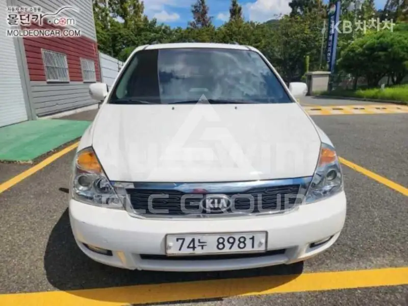 2013 KIA Carnival