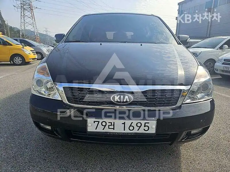 2013 KIA Carnival