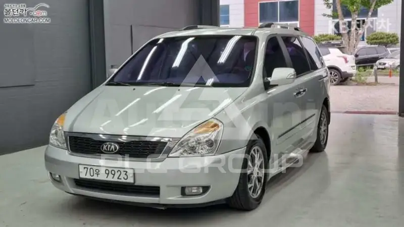 2013 KIA Carnival