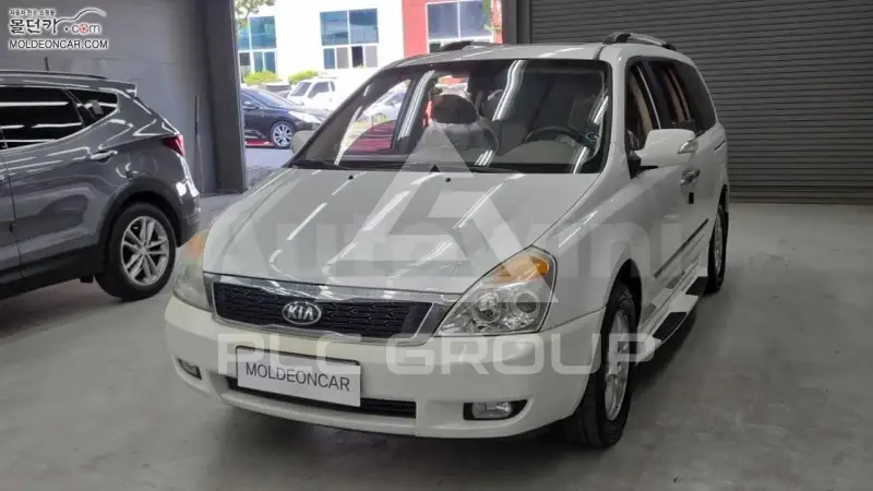 2013 KIA Carnival
