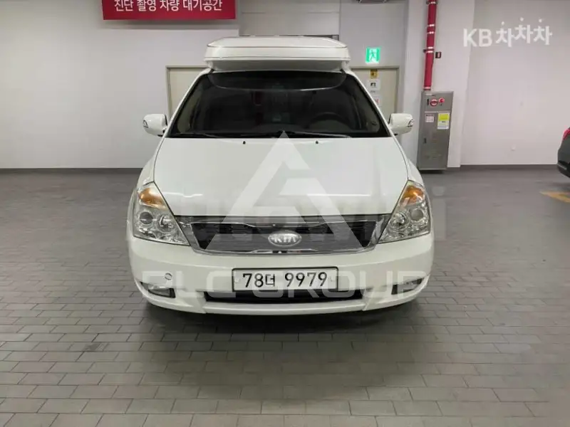 2013 KIA Carnival