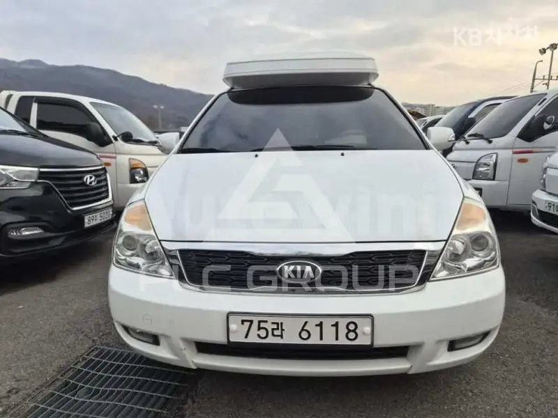 2013 KIA Carnival