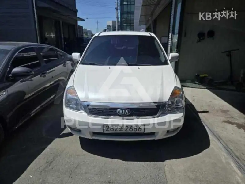 2013 KIA Carnival
