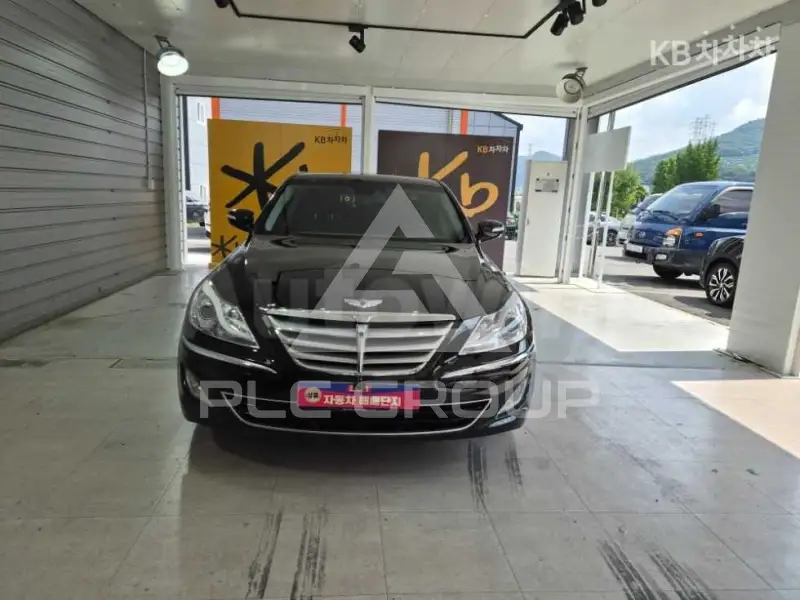 2013 Hyundai Genesis