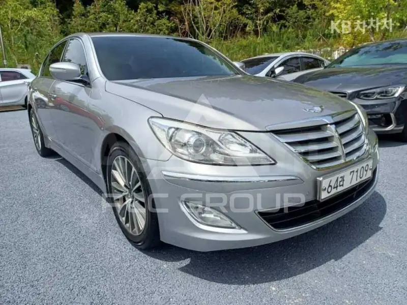 2013 Hyundai Genesis