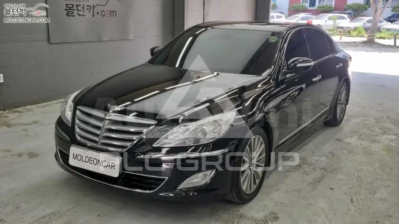 2013 Hyundai Genesis