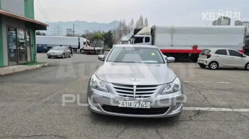 2013 Hyundai Genesis