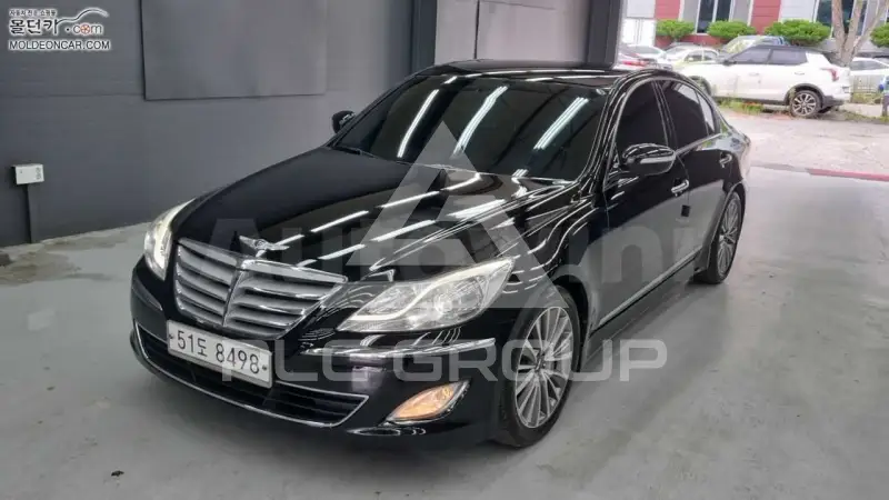 2013 Hyundai Genesis