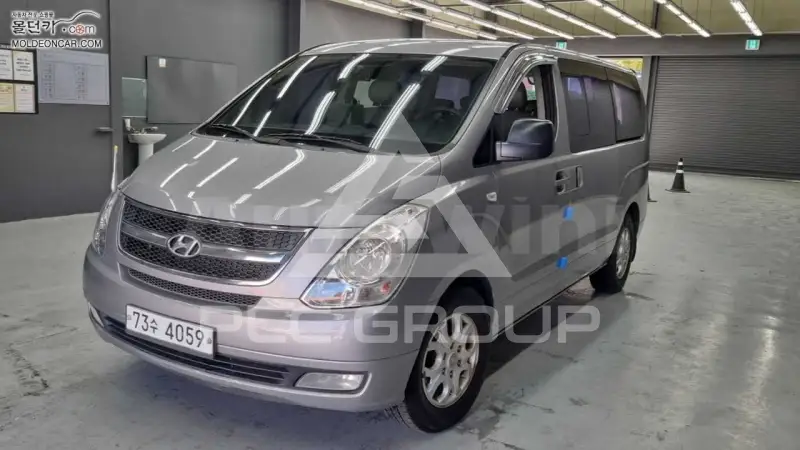 2013 Hyundai Starex