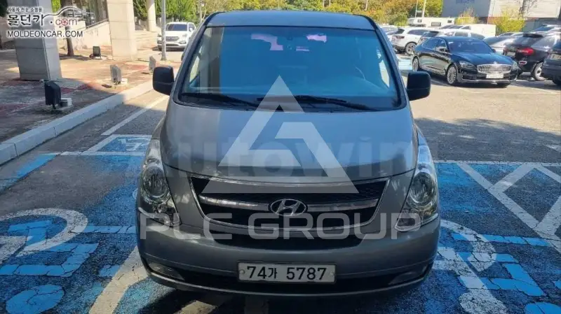 2013 Hyundai Starex