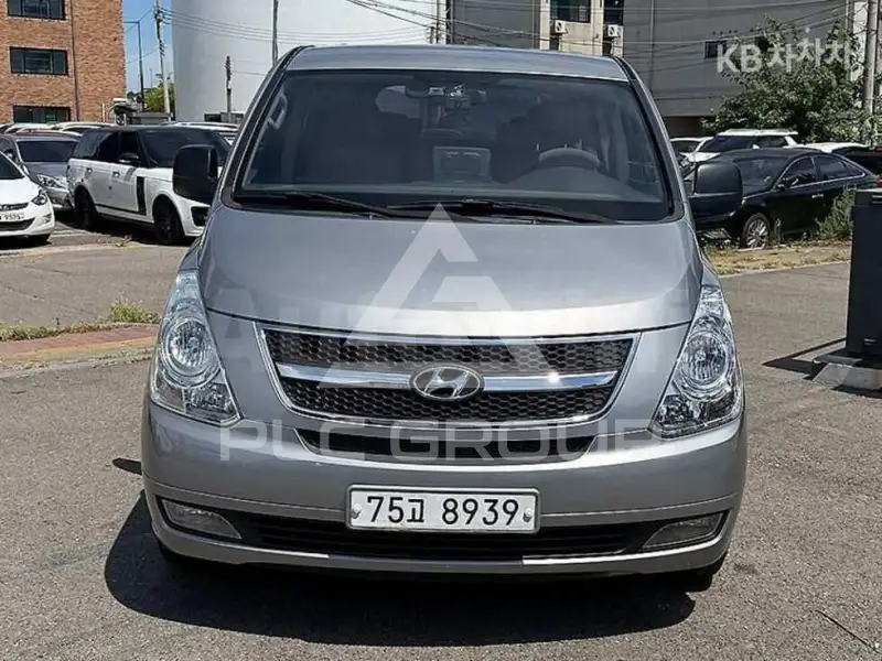 2013 Hyundai Starex