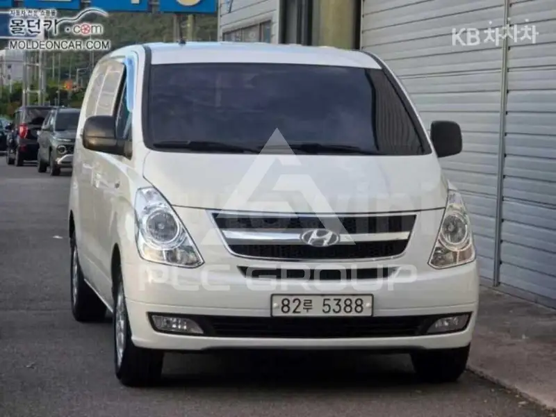 2013 Hyundai Starex