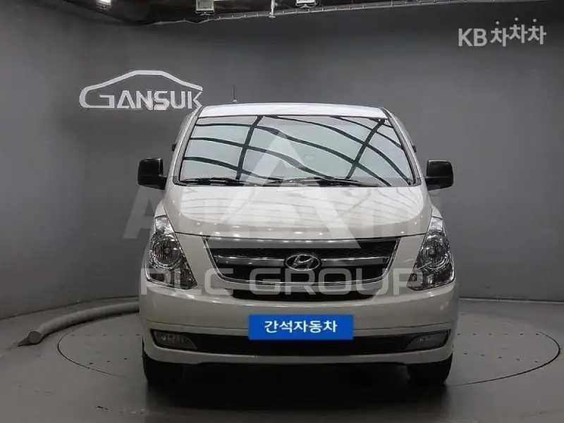 2013 Hyundai Starex
