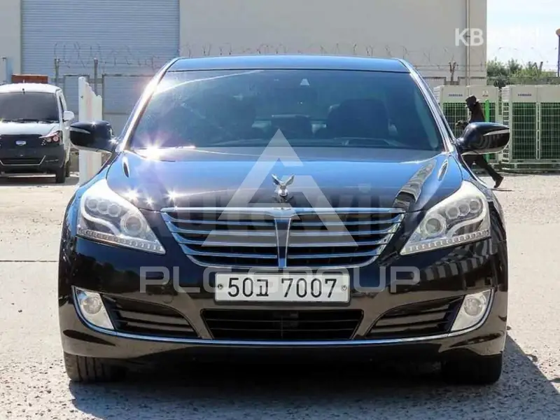2013 Hyundai Equus