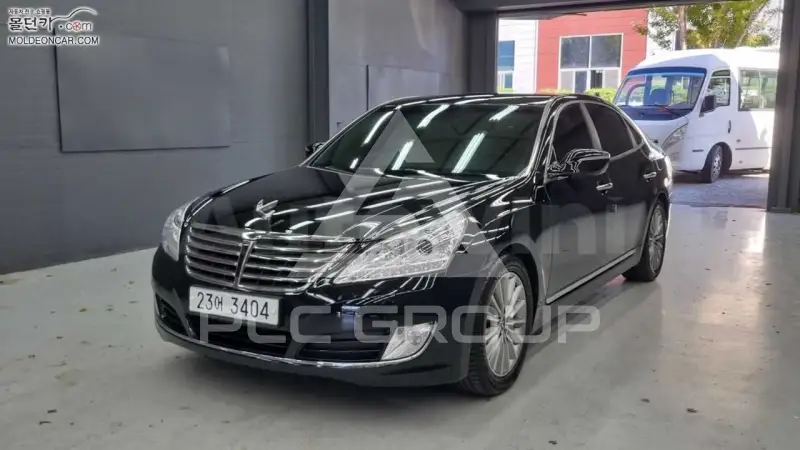 2013 Hyundai Equus