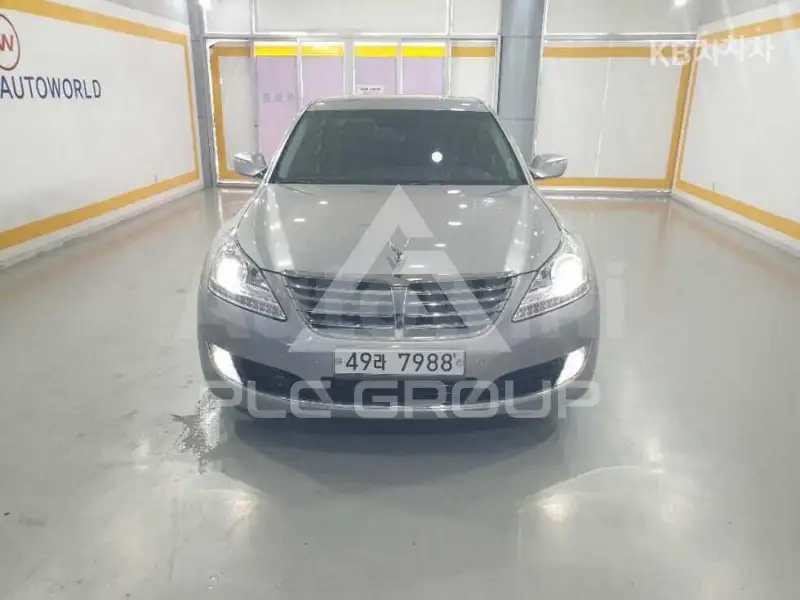 2013 Hyundai Equus