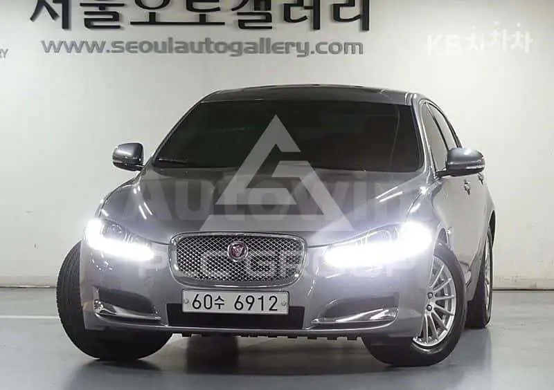 2014 Jaguar XF