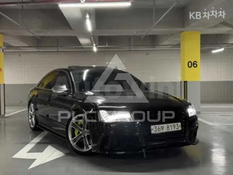 2014 Audi S8