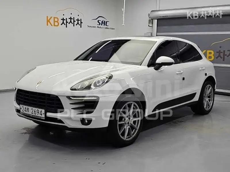 2014 Porsche MACAN