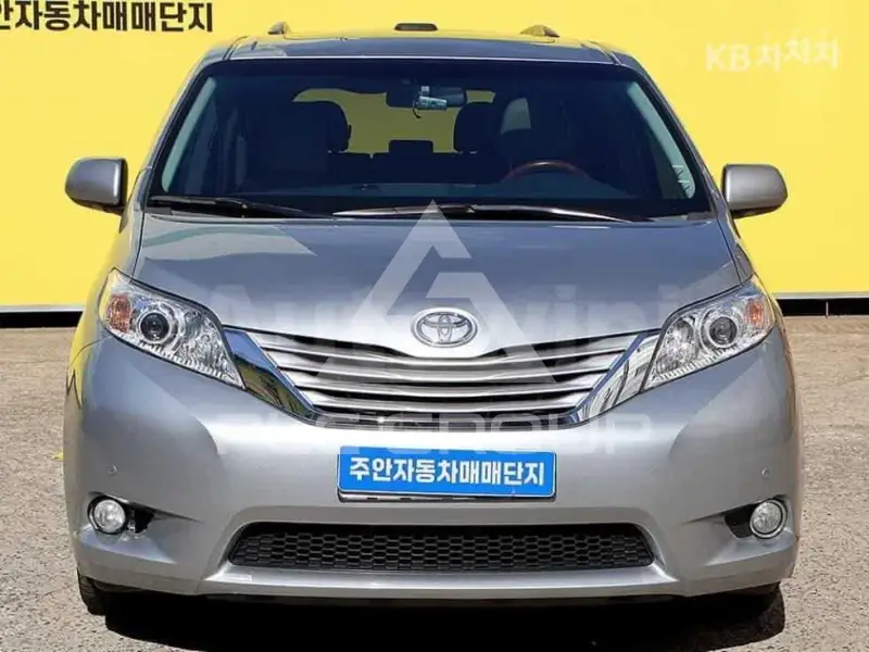 2014 Toyota SIENNA