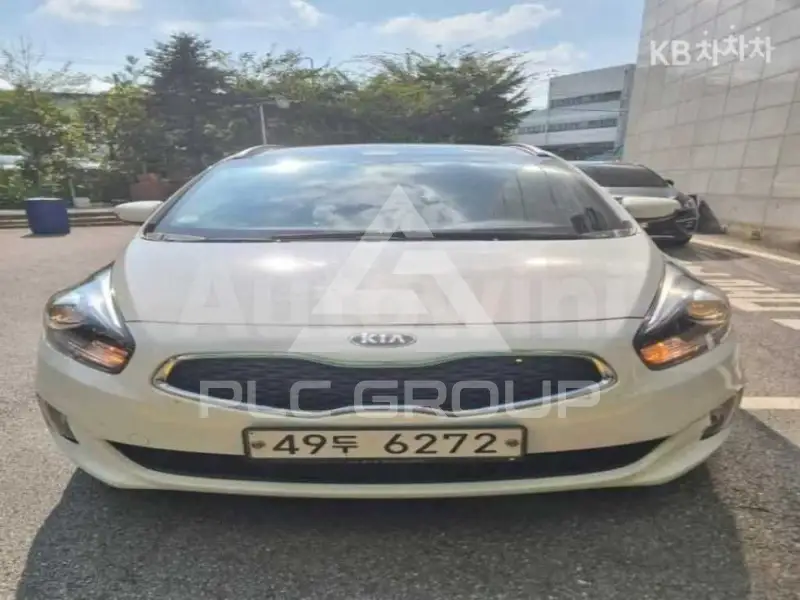 2014 KIA Carens