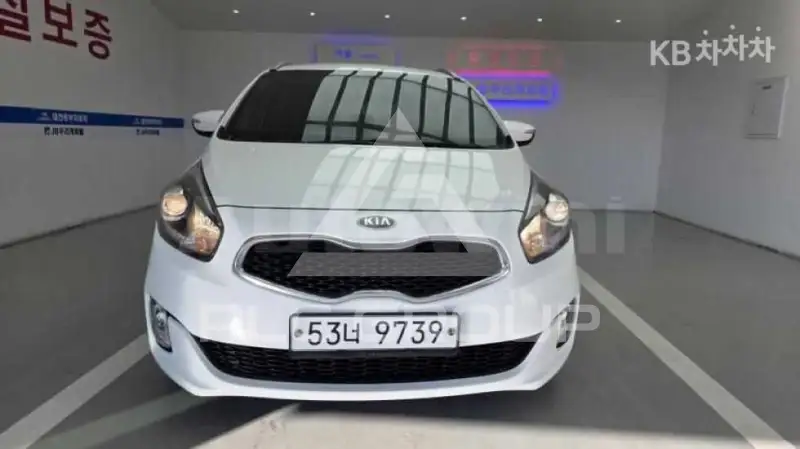 2014 KIA Carens
