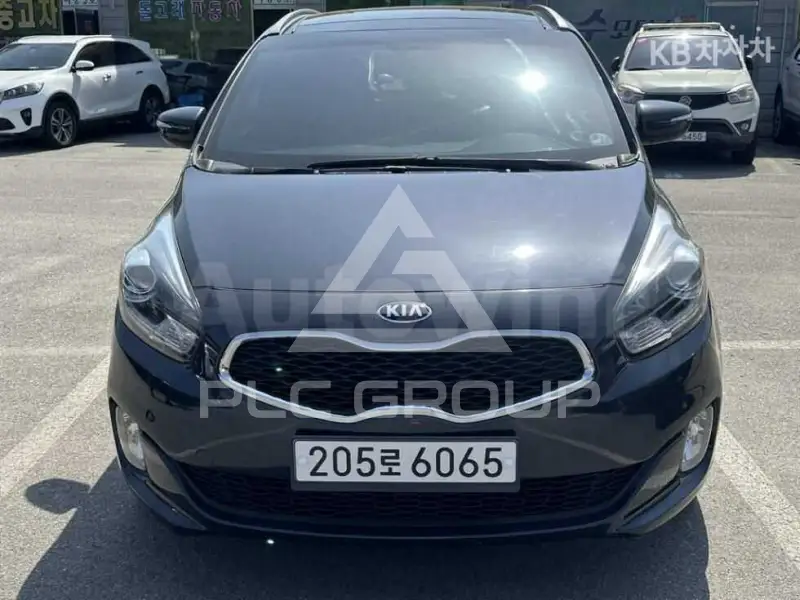 2014 KIA Carens