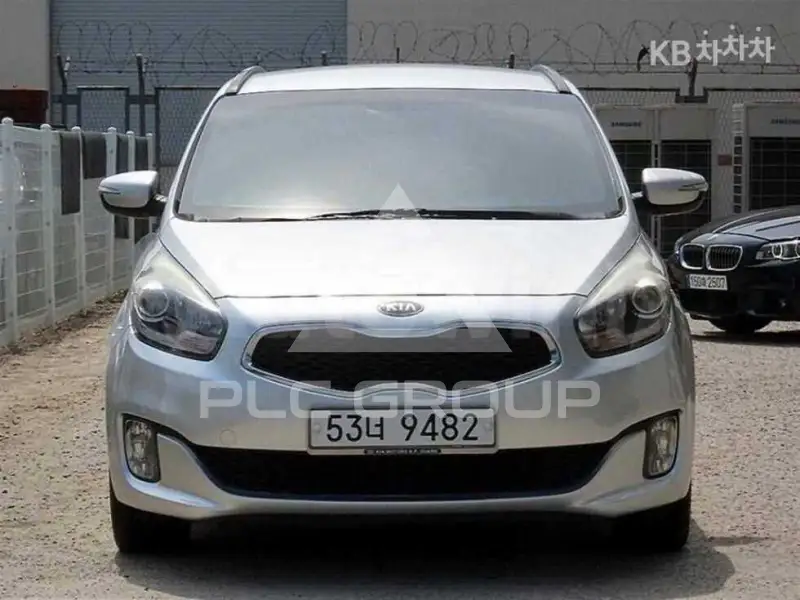 2014 KIA Carens