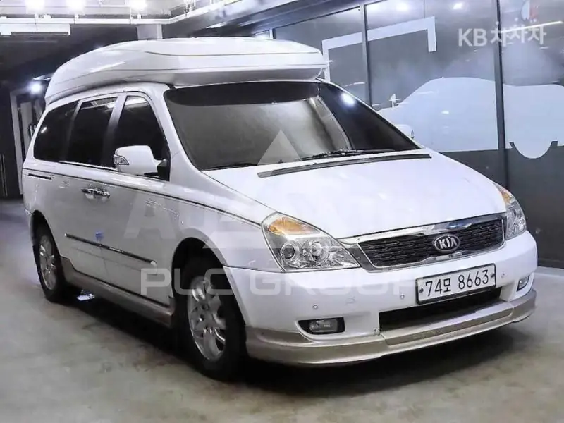 2014 KIA Carnival