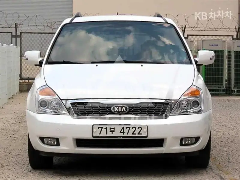 2014 KIA Carnival