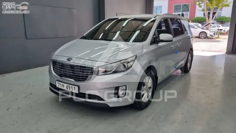 2014 KIA Carnival