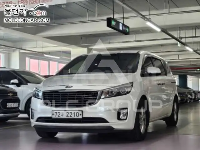 2014 KIA Carnival
