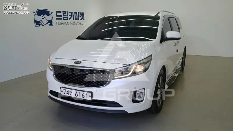 2014 KIA Carnival