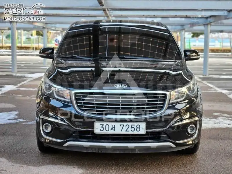 2014 KIA Carnival