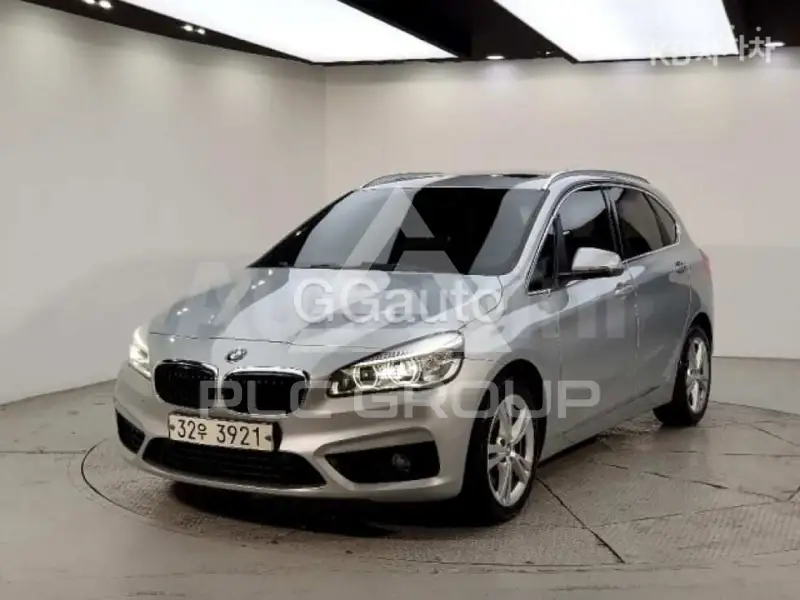 2015 BMW 218